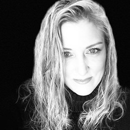 headshot of Dianne Jolly